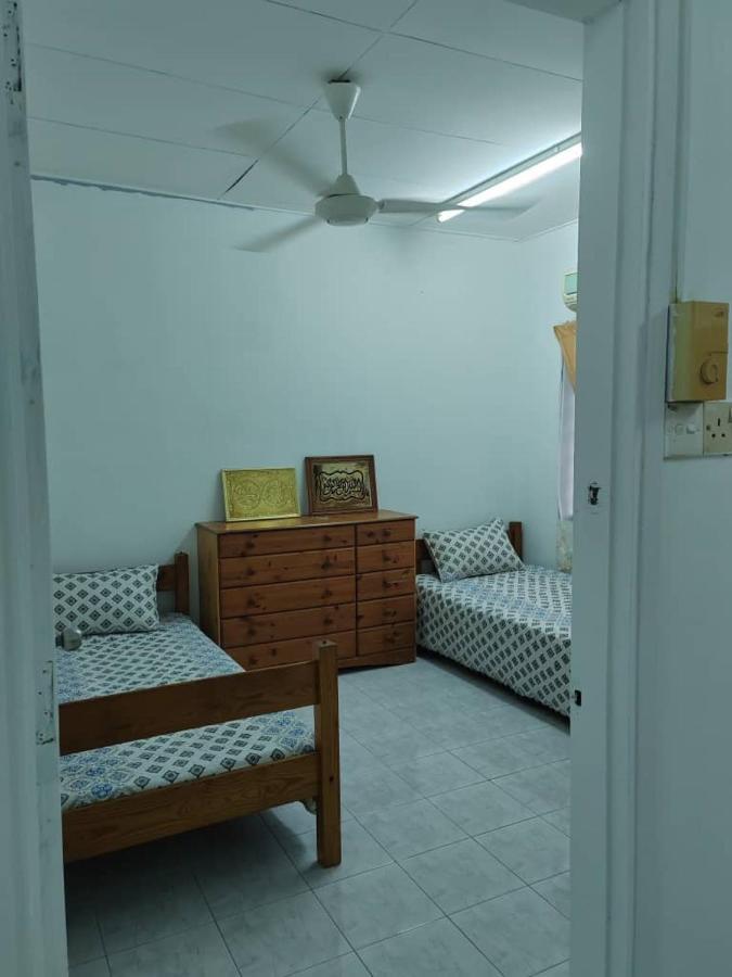 De' Aman Homestay Джитра Екстериор снимка
