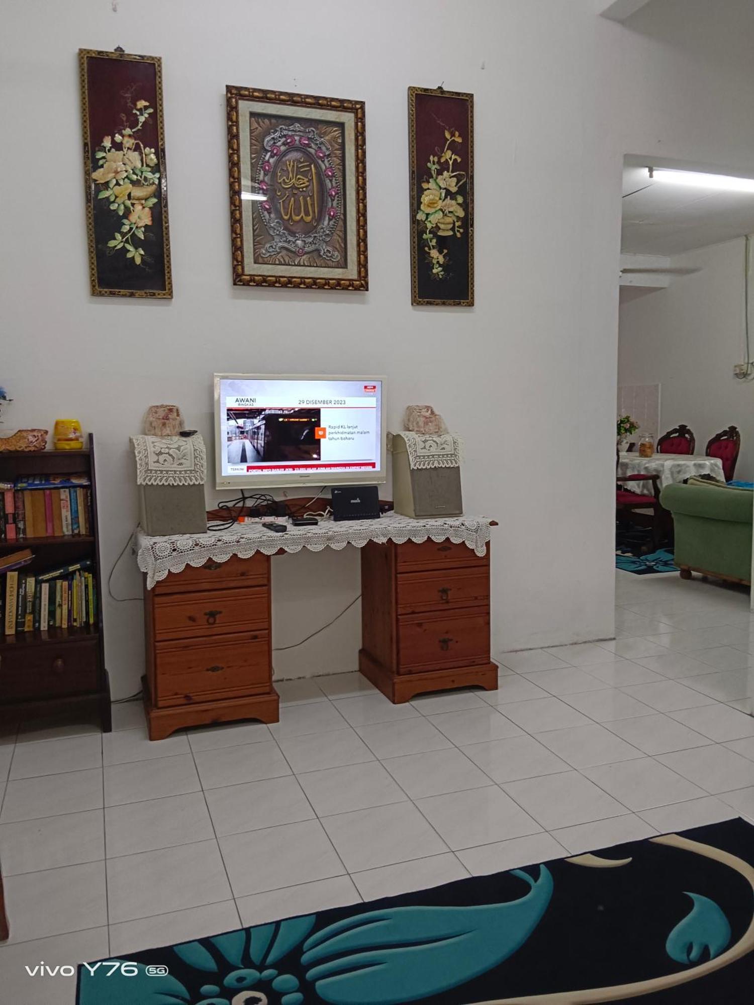De' Aman Homestay Джитра Екстериор снимка